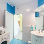 Crowonder Sun&fun House With Large Swimming Pool, Playroom And Garden